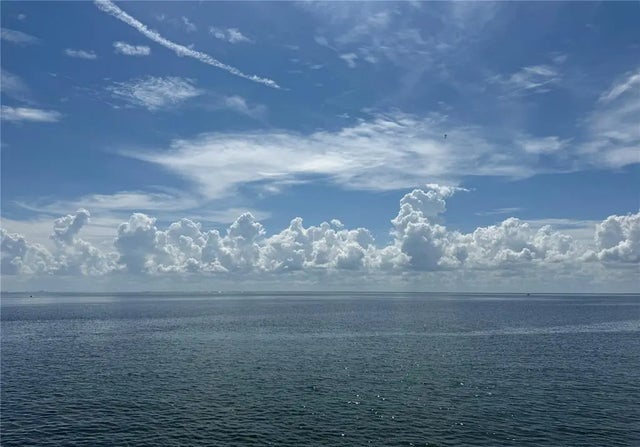 5066 Coquina Key Drive Se, ST PETERSBURG