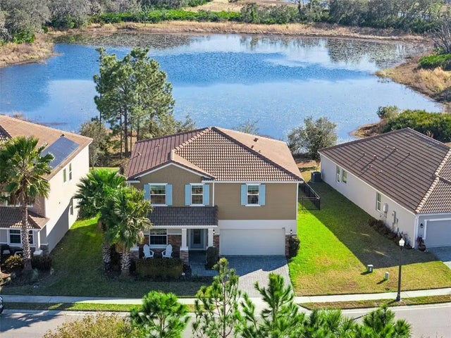 1640 Oak Blossom Drive, DAVENPORT