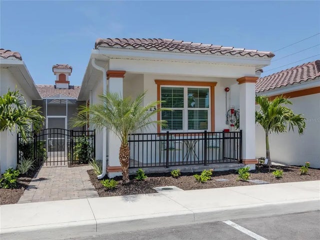 113 Clifton Way, VENICE