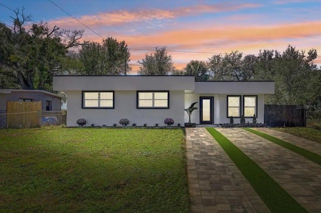 8401 Libby Lane, TAMPA