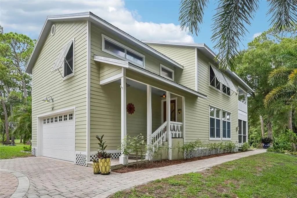 817 Oak Vista Drive, SARASOTA