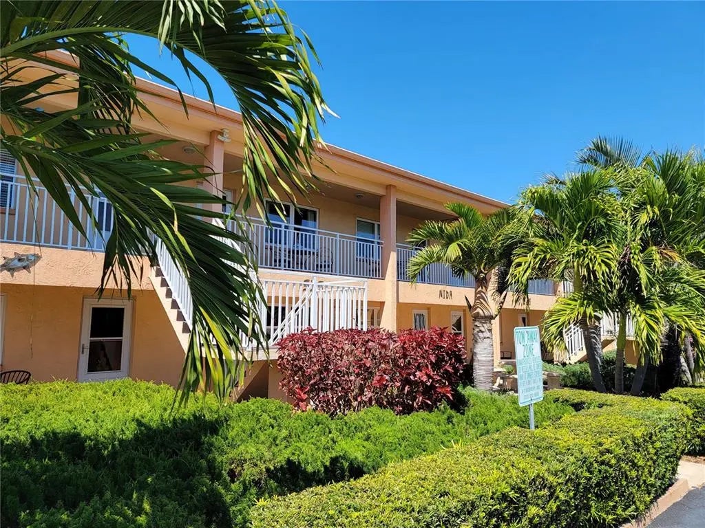 535 68th Avenue 7, ST PETE BEACH
