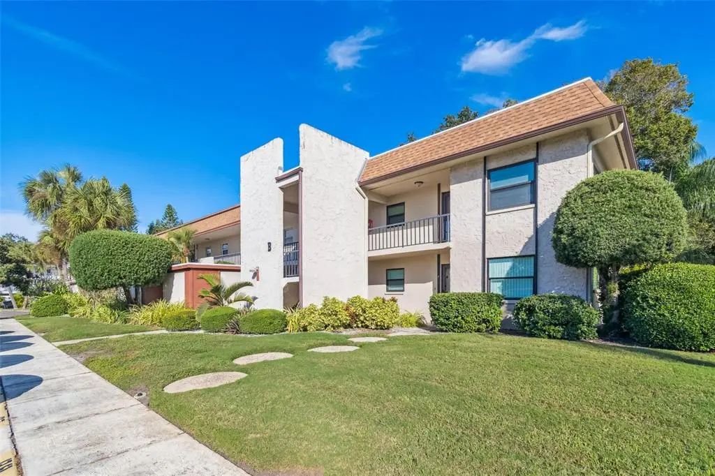 2750 E Bay Drive 12b, LARGO