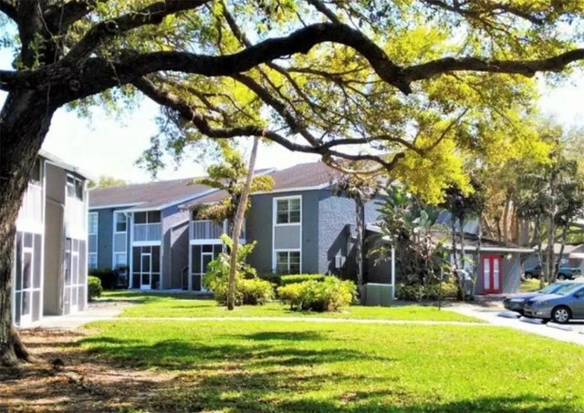 5400 26th Street W C44, BRADENTON