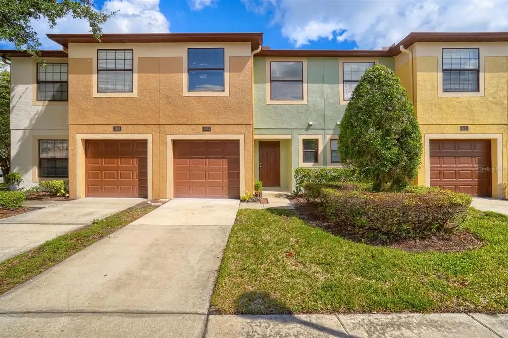2453 Edgewater Falls Drive, BRANDON