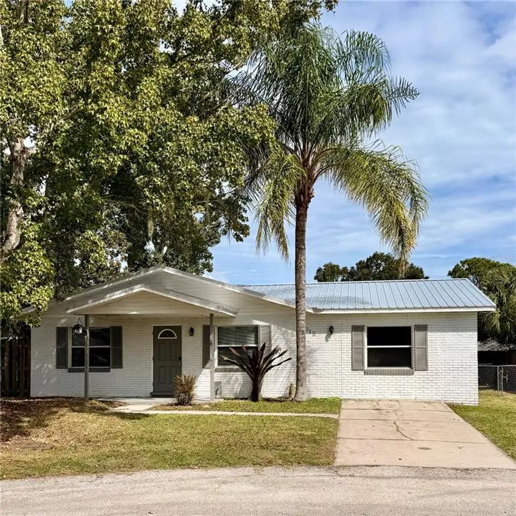 1015 Mockingbird Circle, WINTER HAVEN