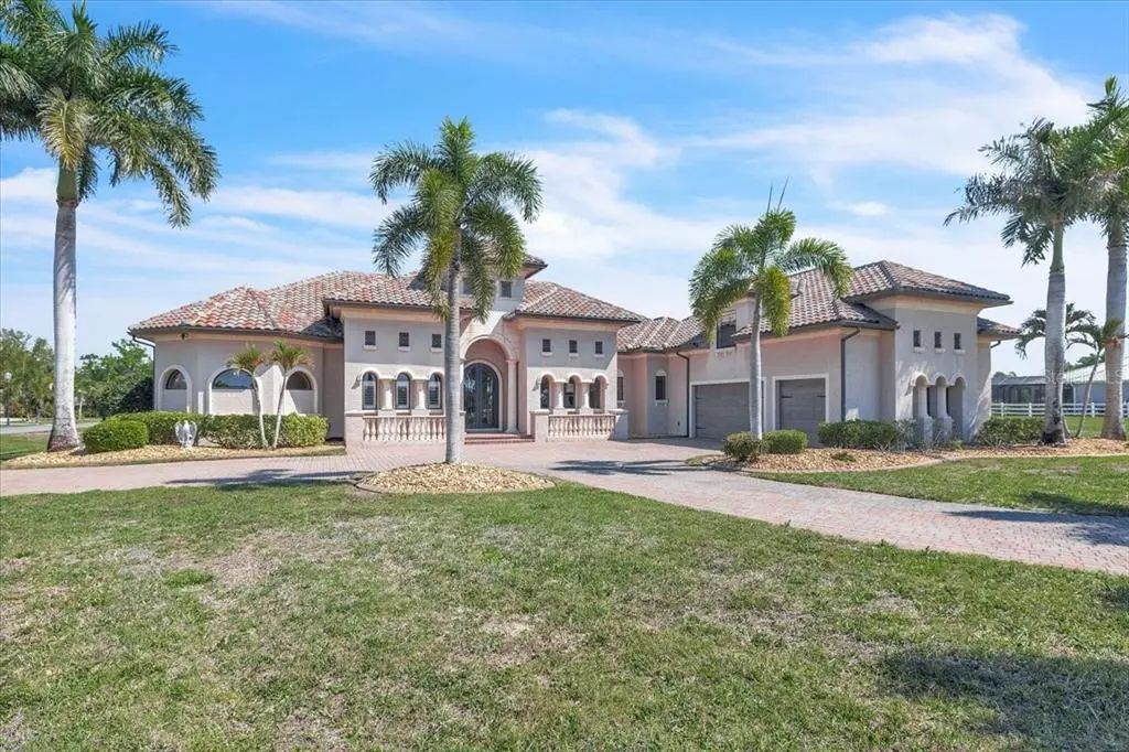 28959 Smugglers Lane, PUNTA GORDA