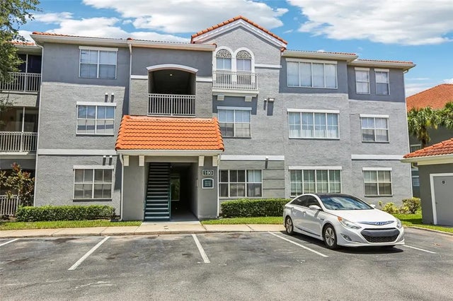 18001 Richmond Place Drive 117, TAMPA