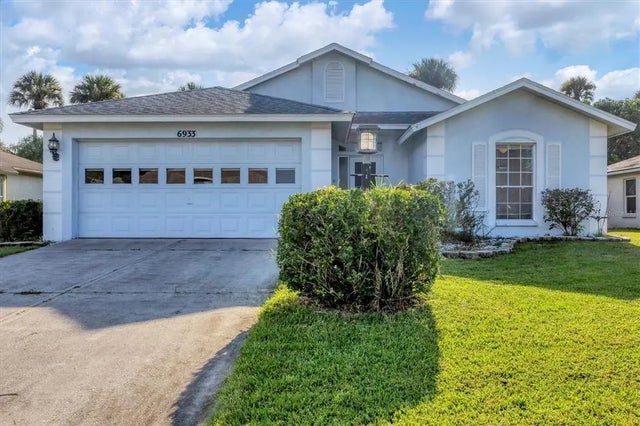 6933 43rd Court E, SARASOTA