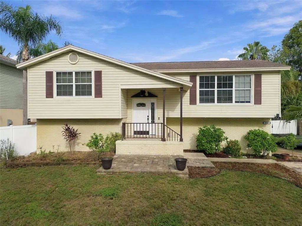 915 Lynnlea Lane, TARPON SPRINGS