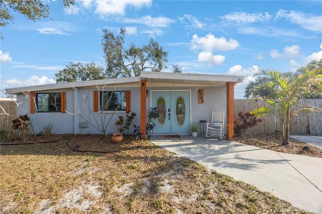 9169 Robin Road, SEMINOLE