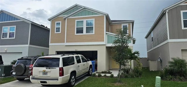 7632 Starflower Way, WESLEY CHAPEL