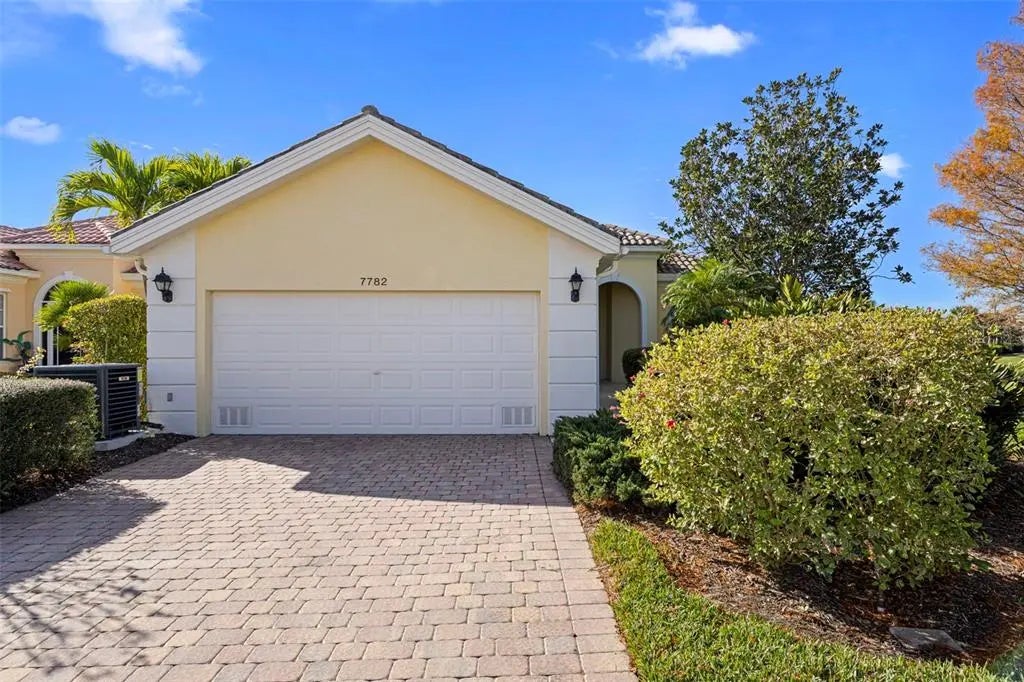 7782 Uliva Way, SARASOTA