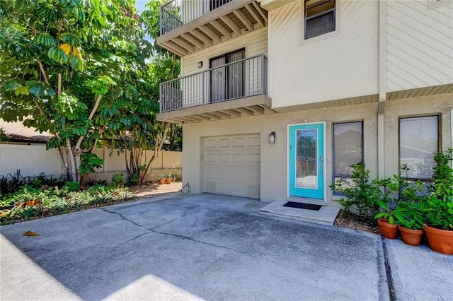 135 92nd Avenue 5, TREASURE ISLAND