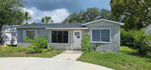 811 40th Avenue Ne, ST PETERSBURG