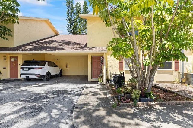 7608 Pasa Dobles Court 7608, TAMPA