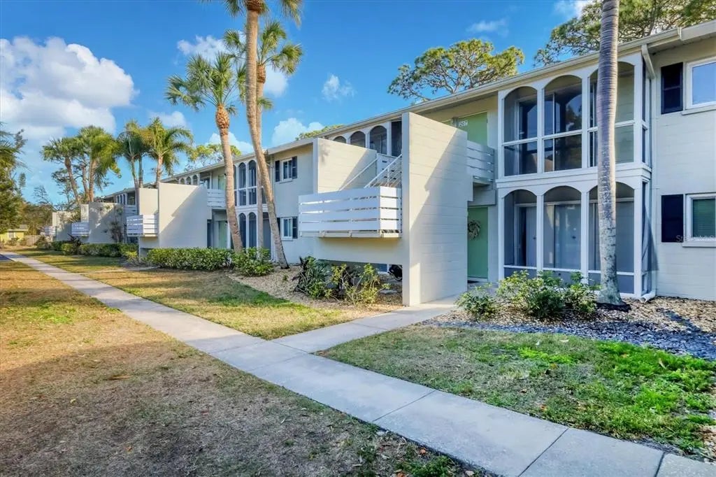 2304 Ringling Boulevard 207, SARASOTA