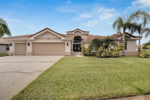 10301 Manta Way, TAMPA
