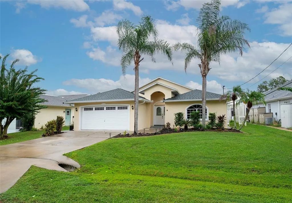 8 Colleen Court, PALM COAST