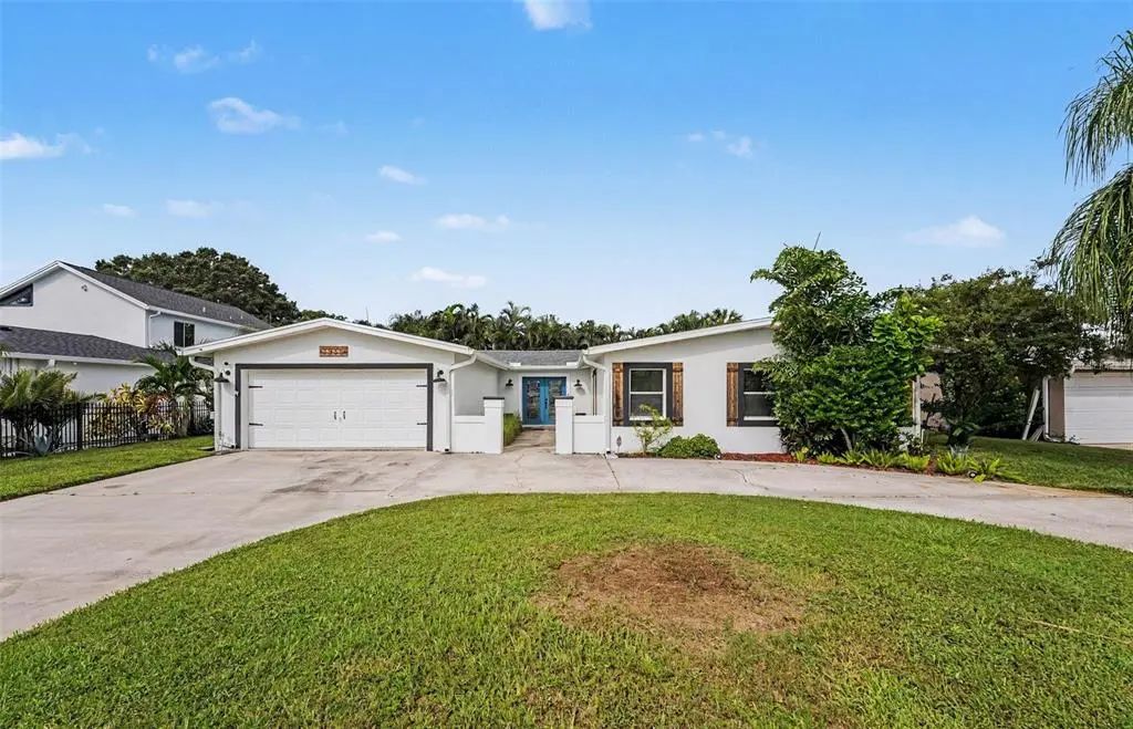 3936 E Eden Roc Circle 1, TAMPA