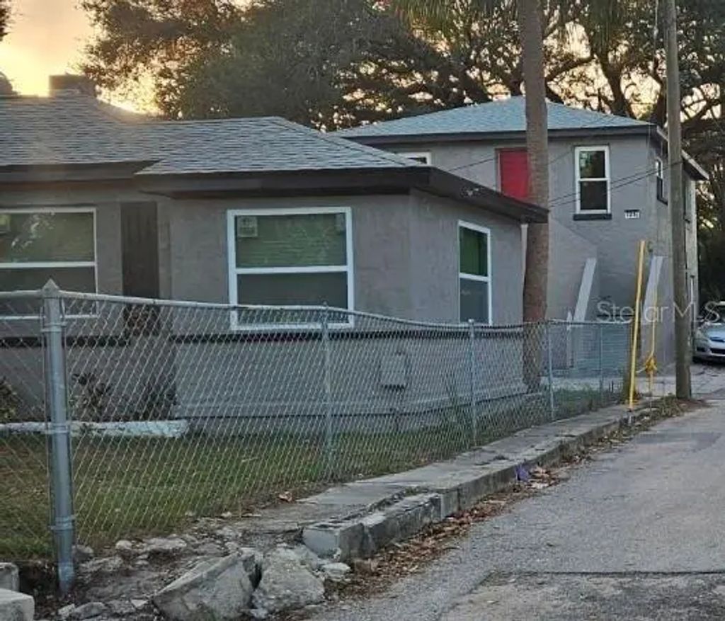 721 12th Street S, ST. PETERSBURG