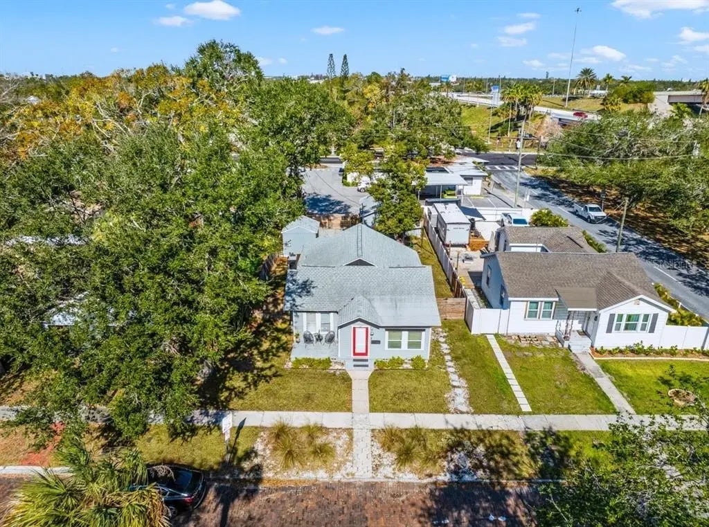 2011 Dartmouth Avenue N, ST PETERSBURG