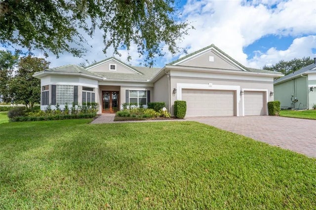 2884 Highland View Circle, CLERMONT