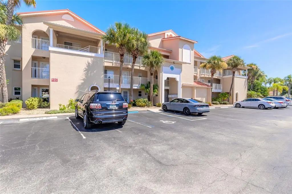 407 Bouchelle Drive 303, NEW SMYRNA BEACH