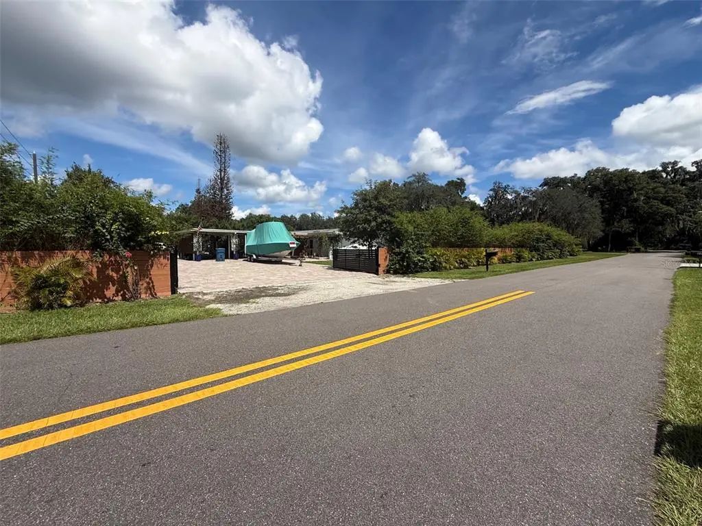 2207 Poinsettia Lane, DELAND