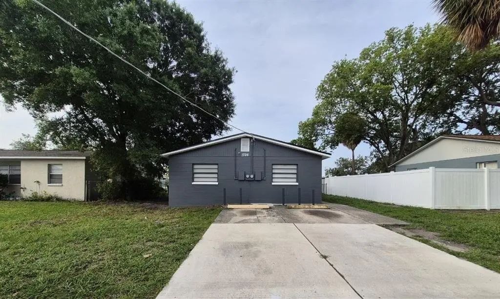 1726 W Chestnut Street A, TAMPA