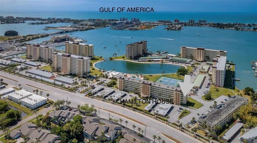4650 Cove Circle Unit 311, ST. PETERSBURG