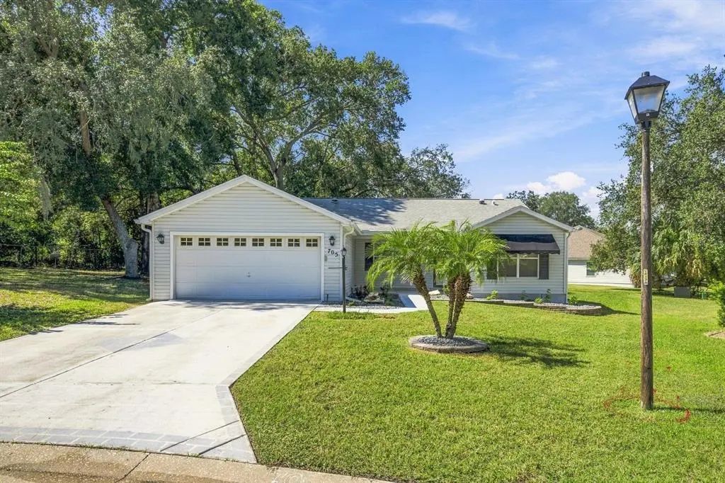 705 Murray Lane, LADY LAKE