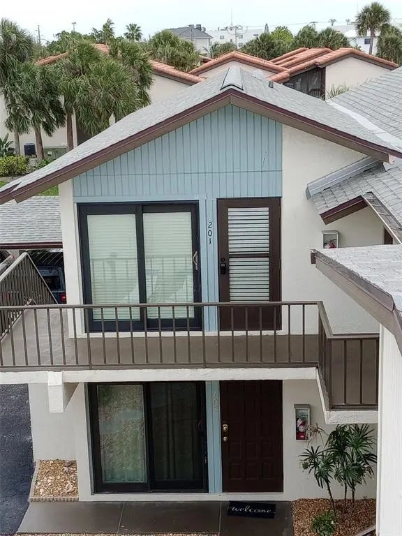 722 S Blvd Of The Presidents 201