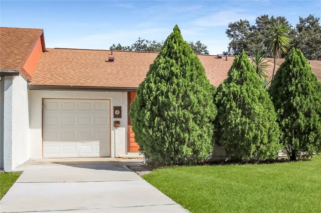 134 Sand Pine Circle, SANFORD