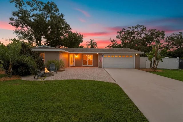 505 Oakwood Boulevard, OLDSMAR