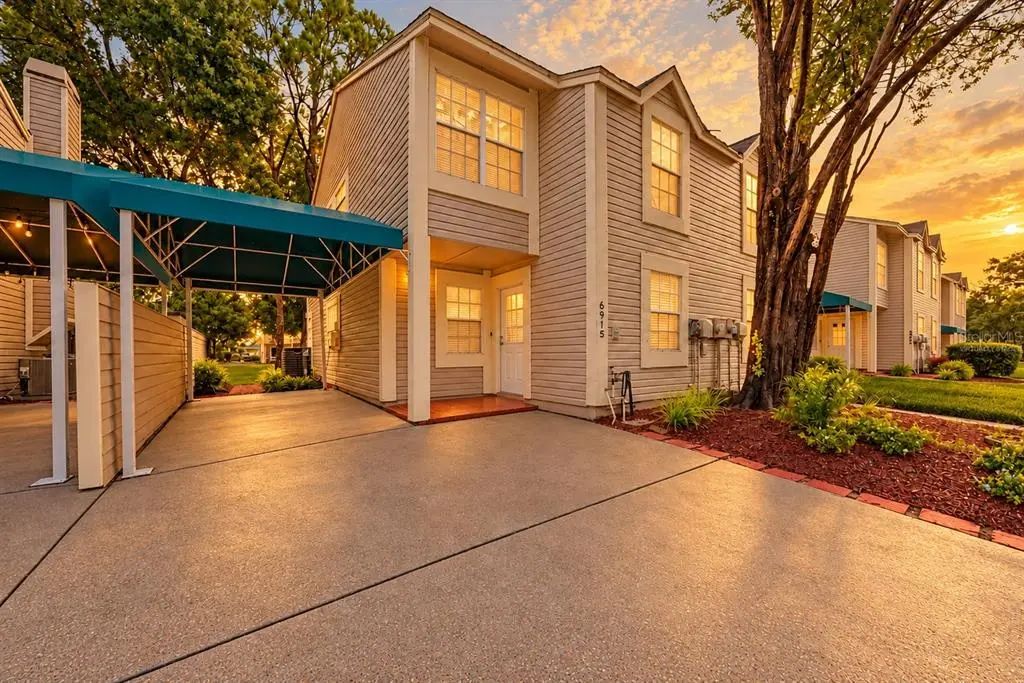 6915 Lakeview Court, TAMPA