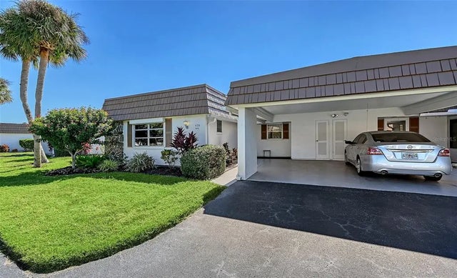 5474 Riverbluff Circle V35, SARASOTA