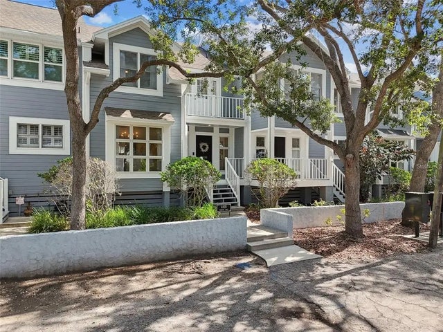 4835 W Flamingo Road, TAMPA