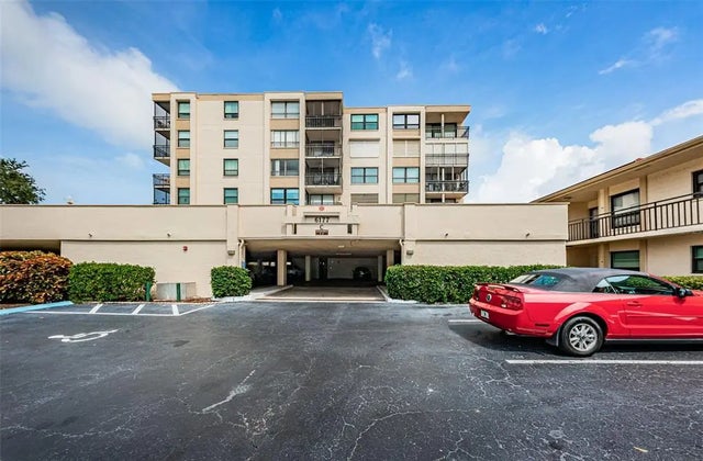 6177 Sun Boulevard 203, ST PETERSBURG