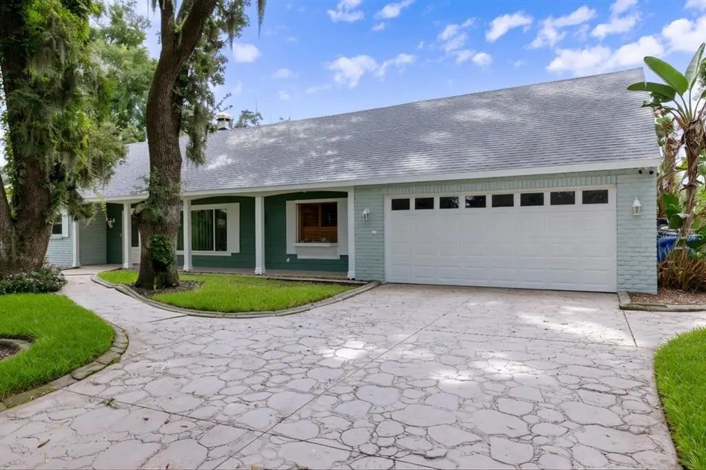 615 Valle Vista Drive, BRANDON