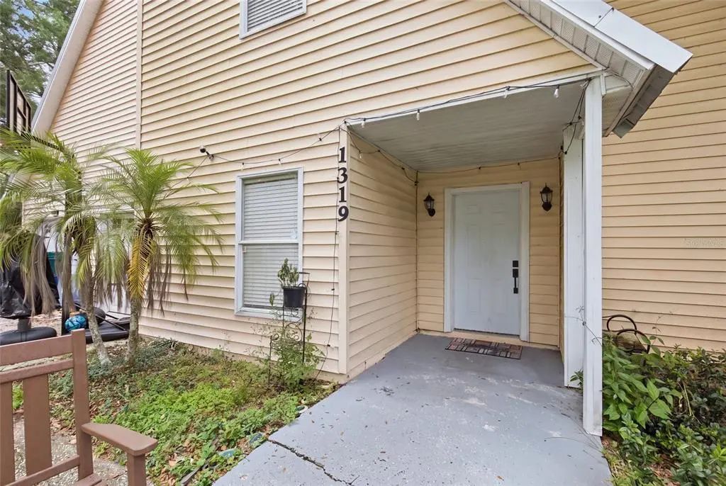 1319 Quintuplet Drive, CASSELBERRY