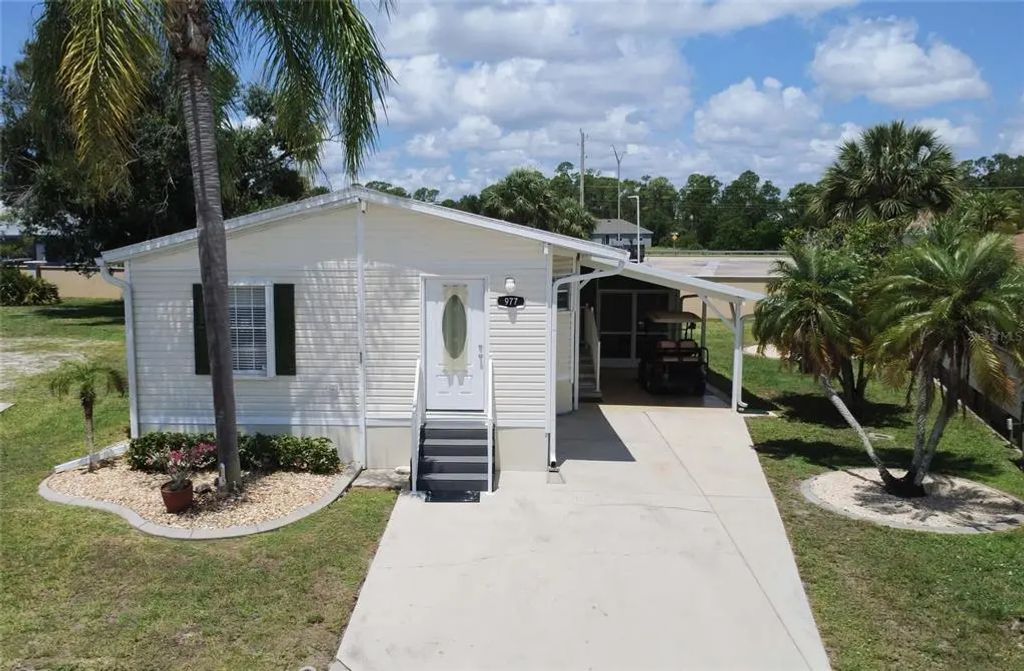 2100 Kings Highway 977, PORT CHARLOTTE
