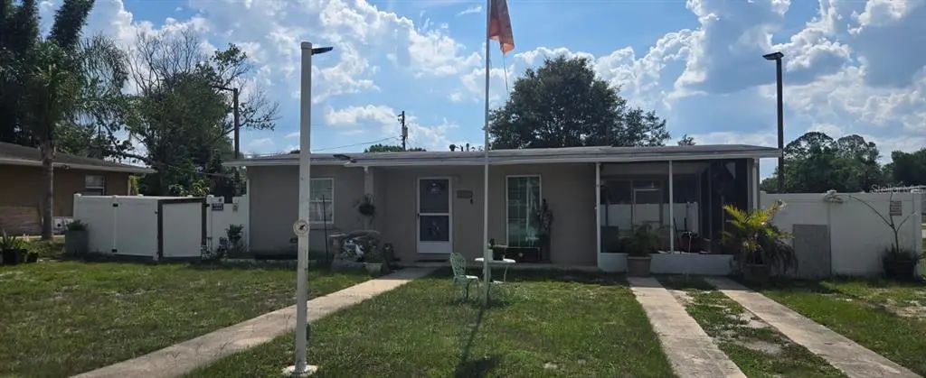 1222 Stillwater Avenue, DELTONA