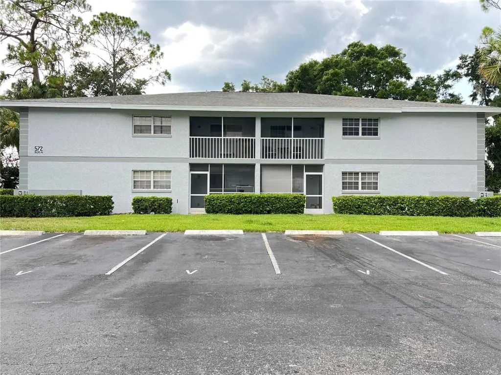 572 Fairways Lane N204, OCALA