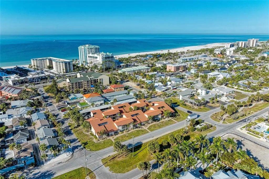 800 S Blvd Of The Presidents 9, SARASOTA