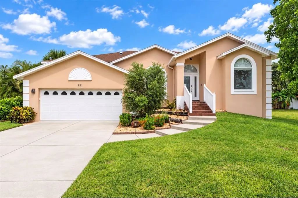 121 7th Street, BELLEAIR BEACH