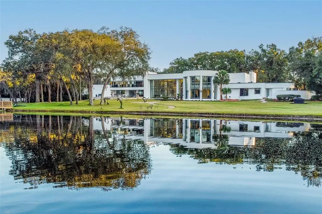 812 Sweetwater Club Boulevard, LONGWOOD