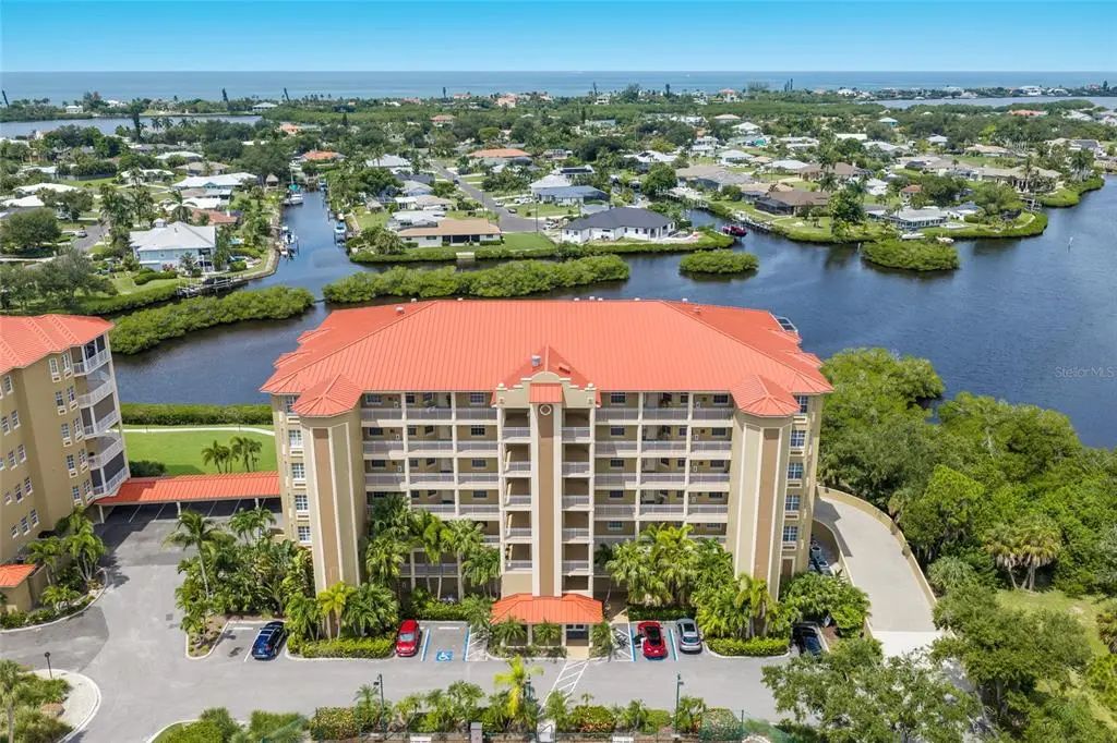 5100 Jessie Harbor Drive 404, OSPREY