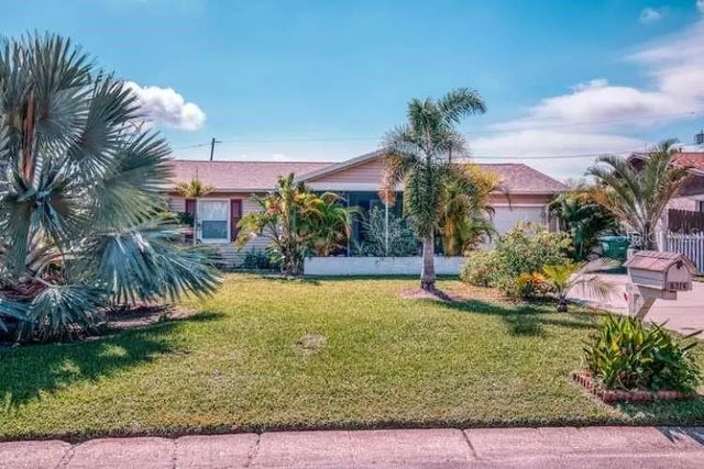 8318 76th Avenue, SEMINOLE