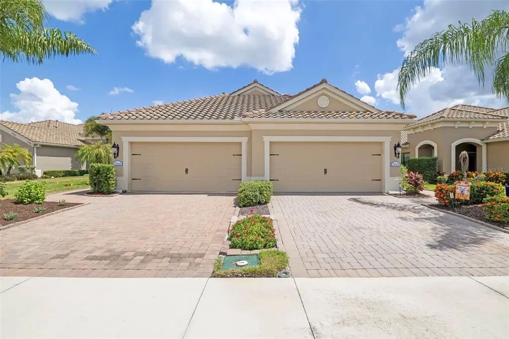 21620 Avon Park Court, VENICE